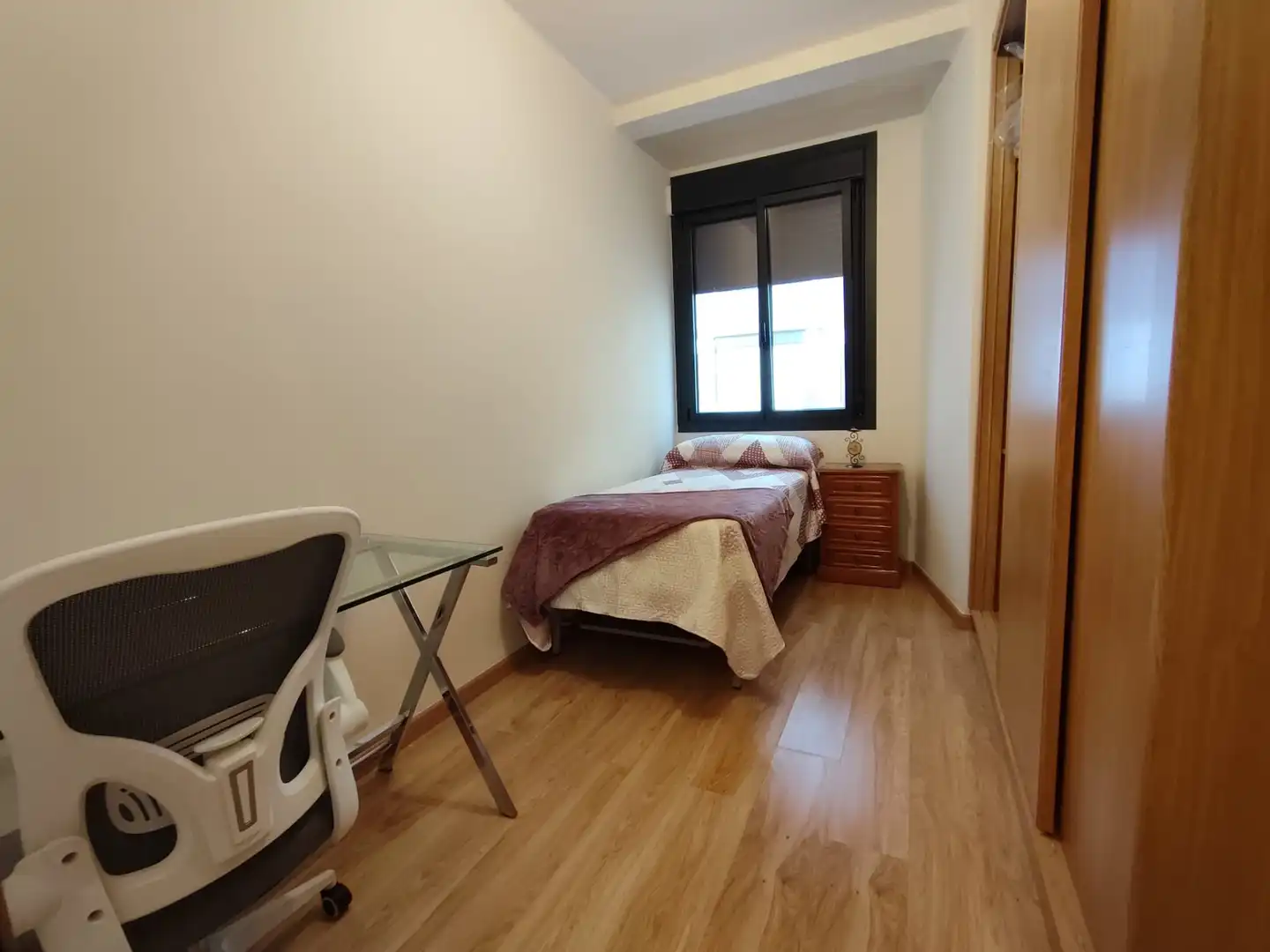 Bedroom of Flat for rent in Vigo   with Heating, Furnished and Oven