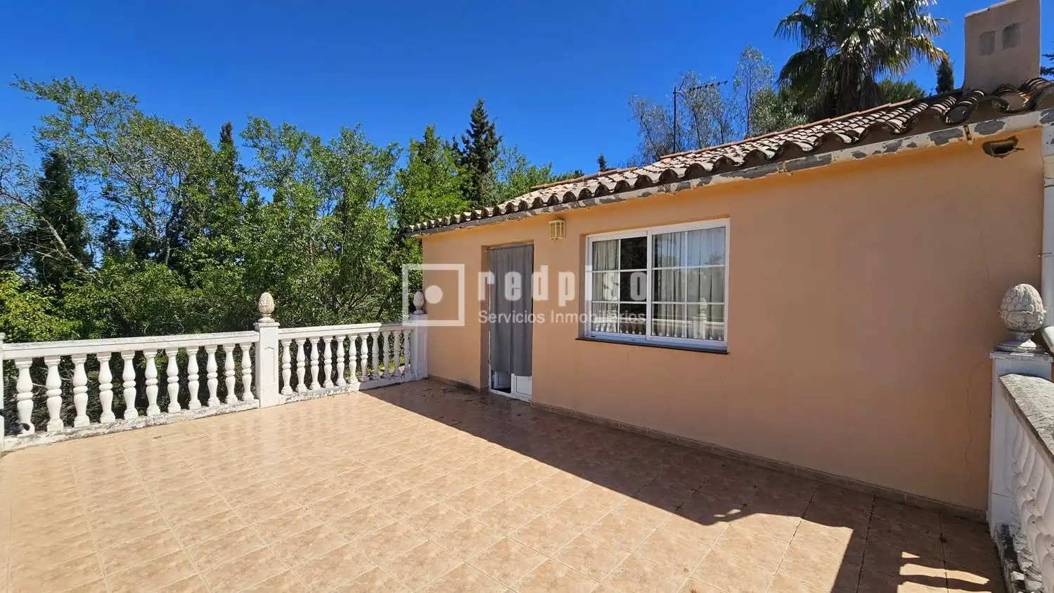 Außenansicht von Haus oder Chalet zum Verkauf in Ronda mit Klimaanlage, Heizung und Privatgarten