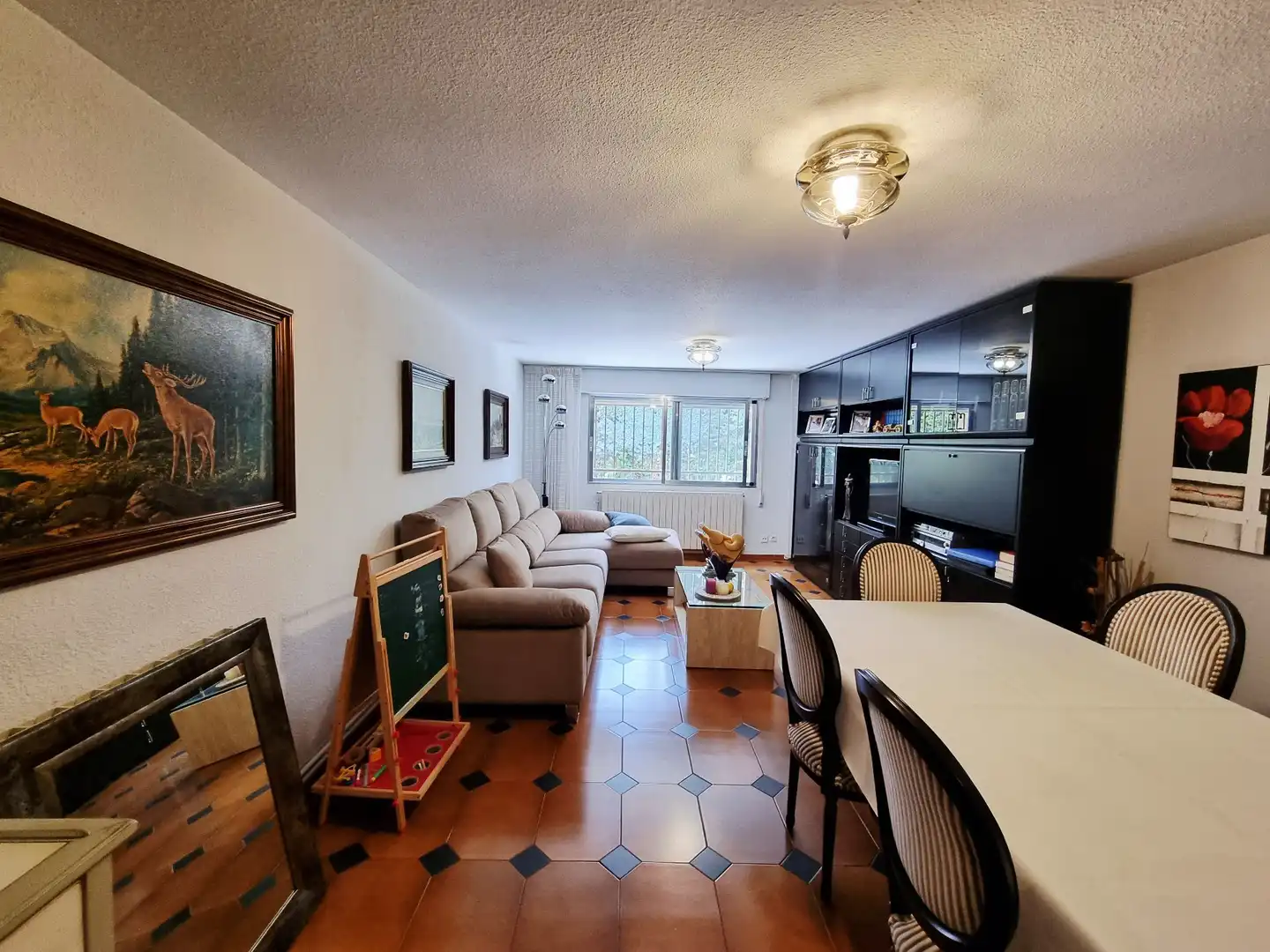 Sala d'estar de Casa o xalet en venda en Boadilla del Monte amb Calefacció, Jardí privat i Terrassa