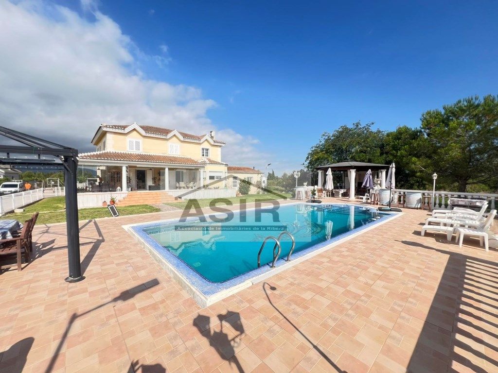 Swimming pool of House or chalet for sale in Cullera  with Air Conditioner, Terrace and Swimming Pool