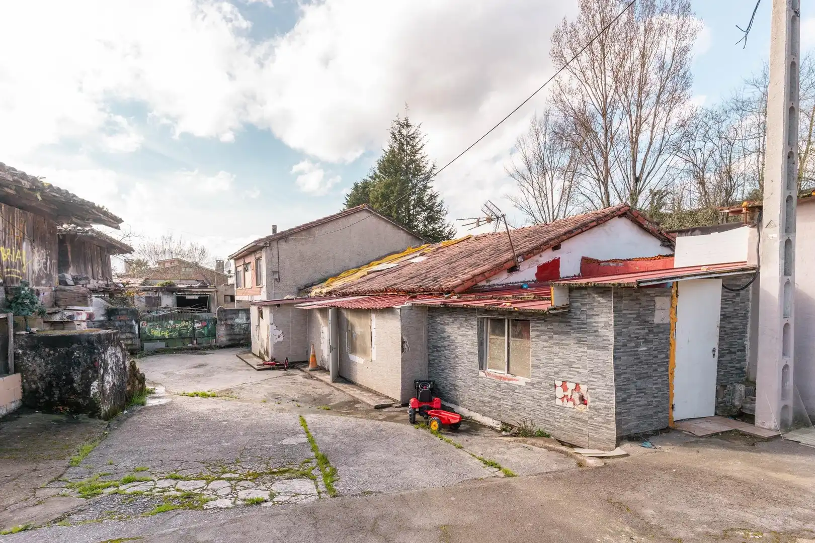 Exterior view of Houses for sale in Siero