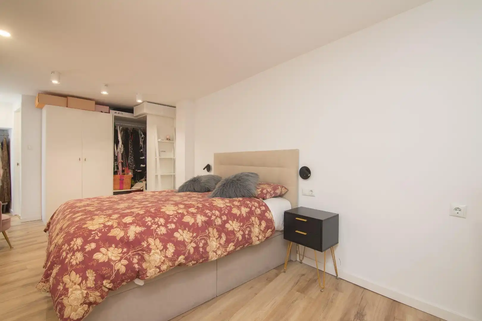 Habitación de Piso en venta en Elche / Elx con Aire acondicionado y Balcón