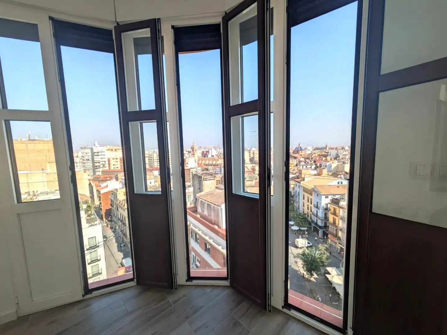 Außenansicht von Dachboden zur Miete in Valencia mit Klimaanlage, Heizung und Terrasse