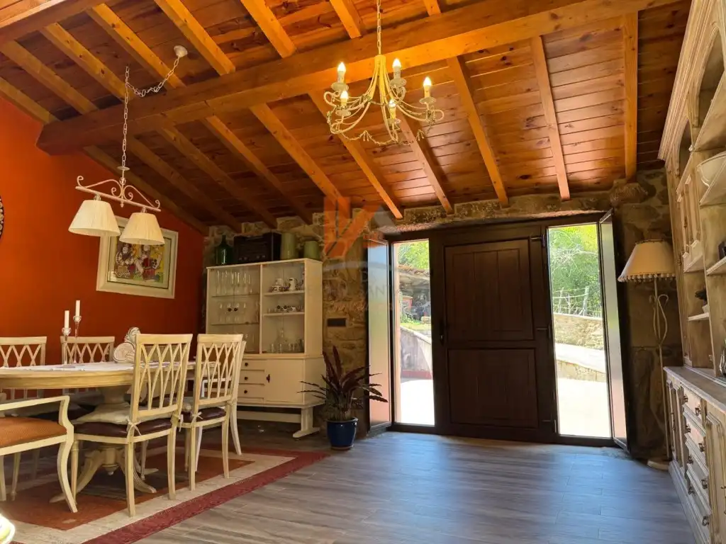 Casa o chalet en venta en A Estrada  con Jardín privado, Horno y Balcón