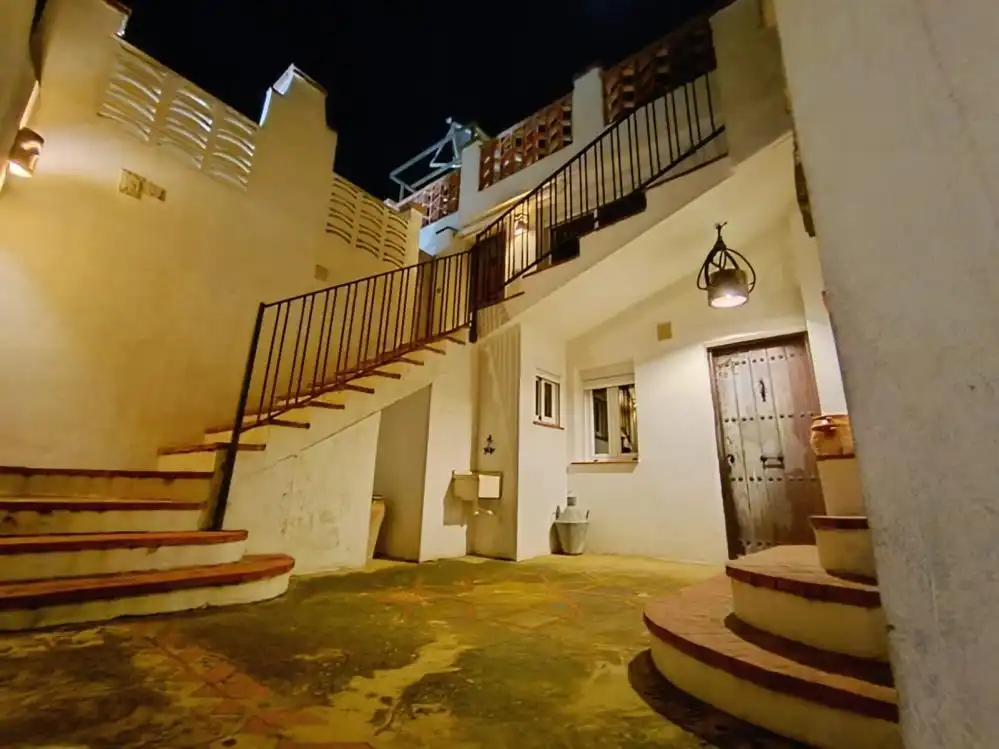 Vista exterior de Casa o xalet en venda en Chilluévar amb Aire condicionat, Terrassa i Moblat
