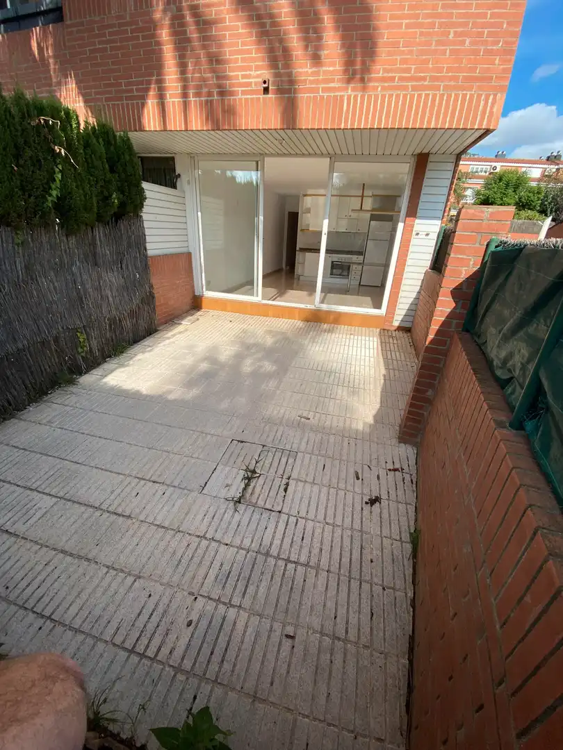 Terraza de Planta baja de alquiler en Sant Joan Despí con Calefacción, Horno y Se aceptan mascotas