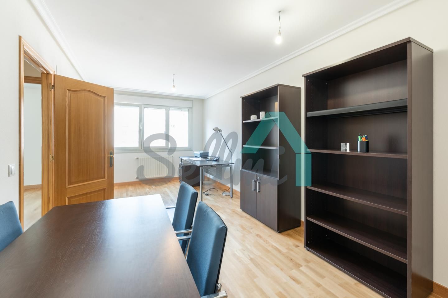 Pis de lloguer en Oviedo  amb Calefacció, Parquet i Moblat