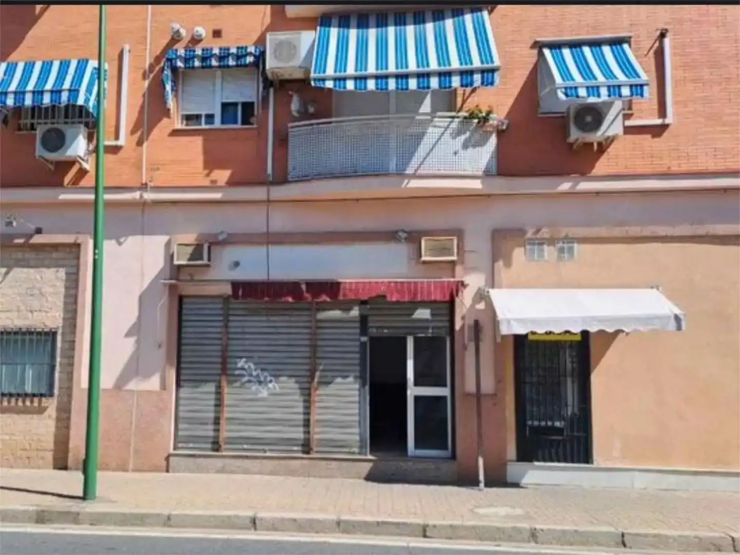 Geschaftsraum zum Verkauf in Sevilla mit Klimaanlage