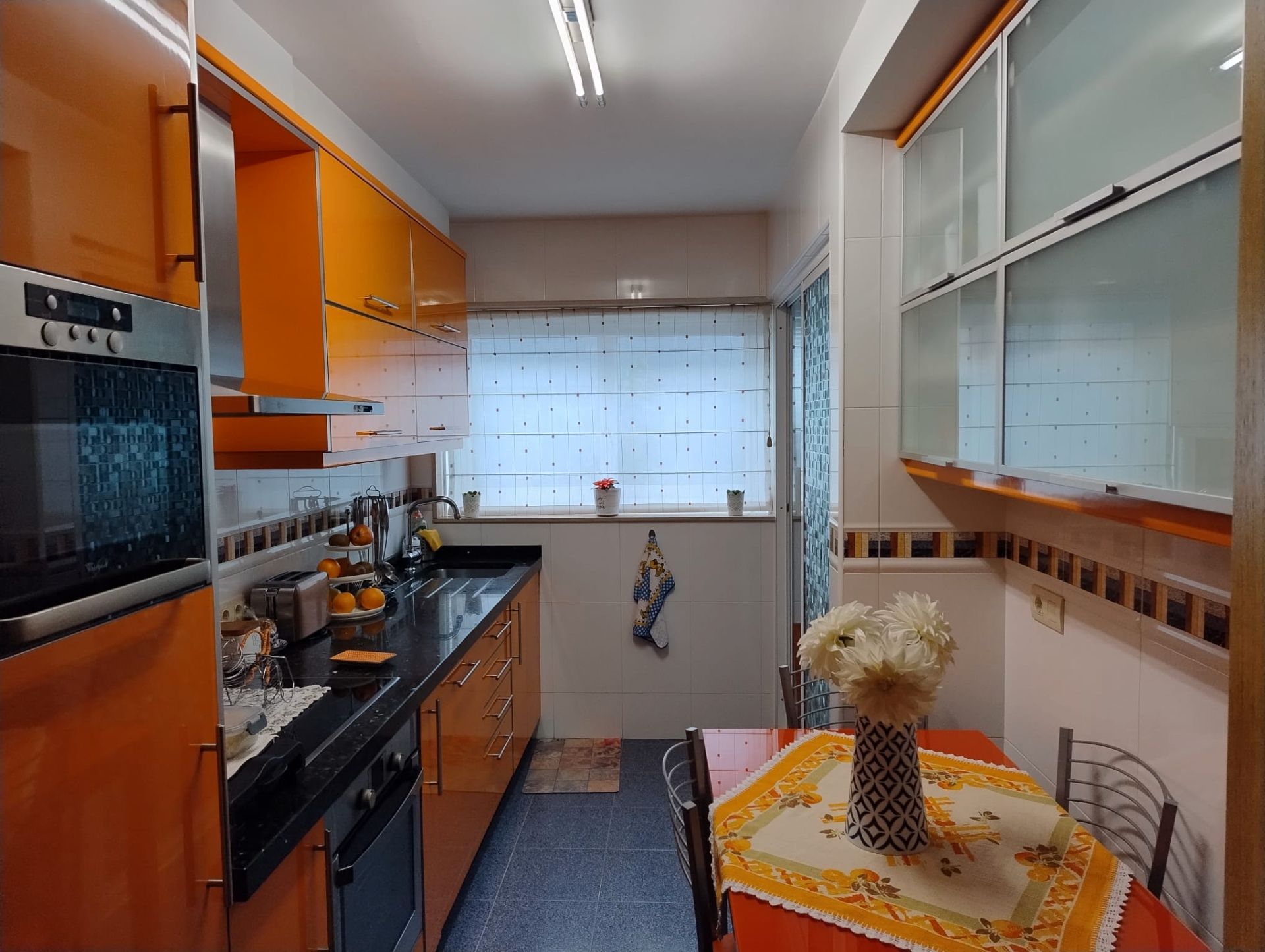 Kitchen of Flat to rent in Santiago de Compostela   with Heating, Storage room and Furnished