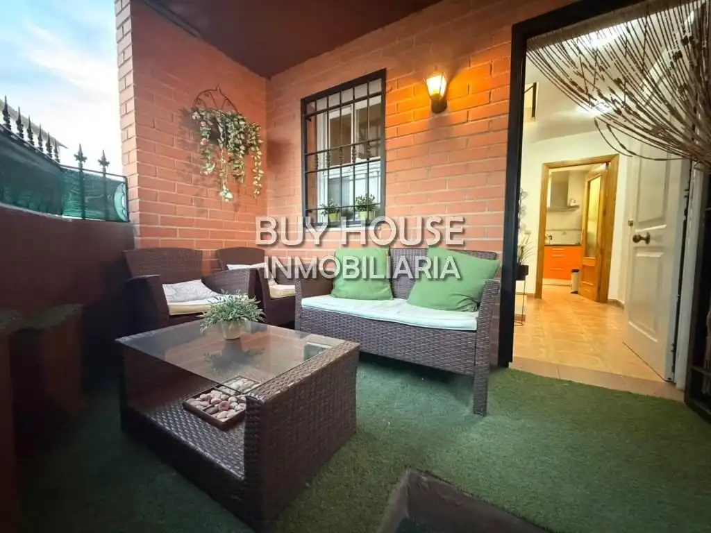 Casa a schiera in vendita a Recas, imagen 2
