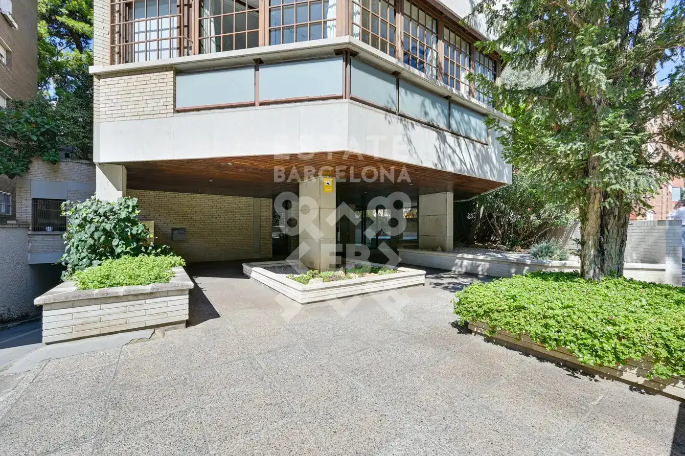 Vista exterior de Pis en venda en Barcelona amb Aire condicionat, Calefacció i Terrassa