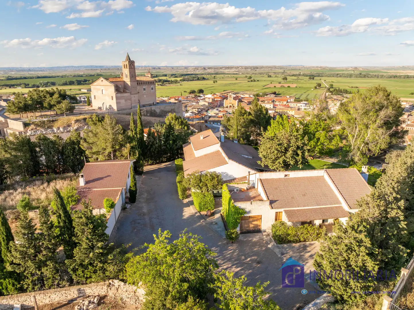 Vista exterior de Casa o chalet en venta en Quinto con Aire acondicionado, Calefacción y Jardín privado
