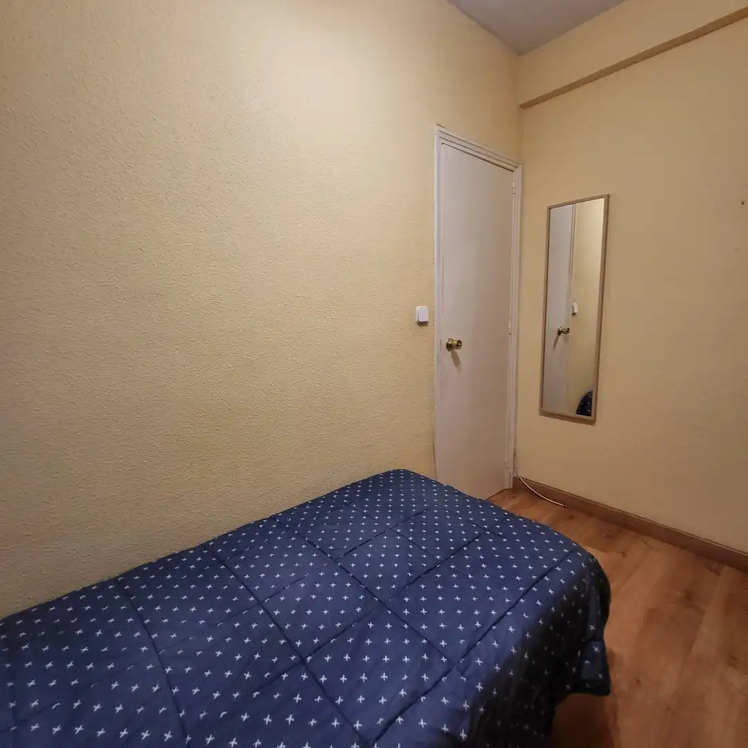 Dormitori de Pis en venda en Ávila amb Calefacció, Terrassa i Moblat