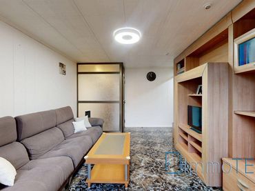 Appartamento con balcone in vendita a Badia del Vallès