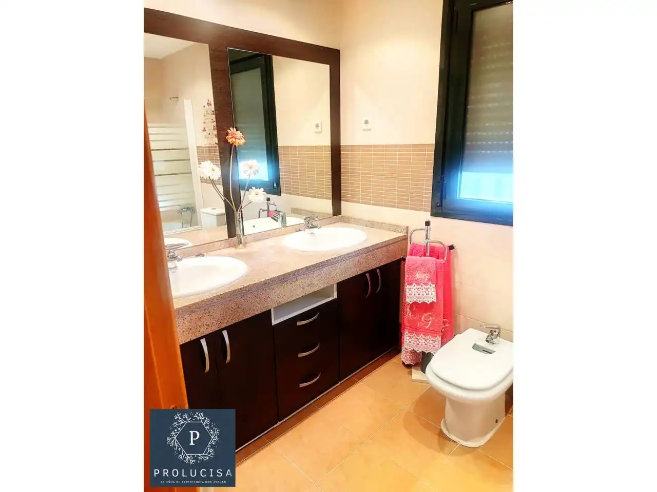 Bathroom of Detached homes for sale in Fuenlabrada  with Air Conditioner, Heating and Terrace