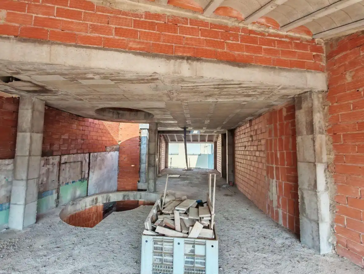 Buildings for sale in Artana