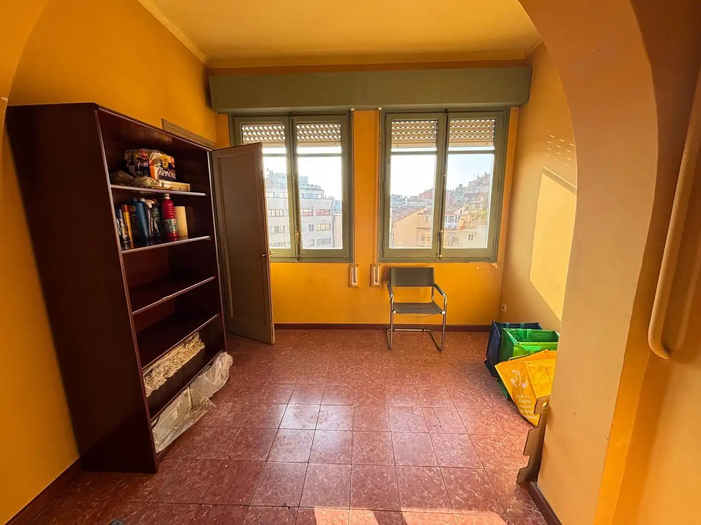 Bedroom of Flat for sale in Girona  with Air Conditioner