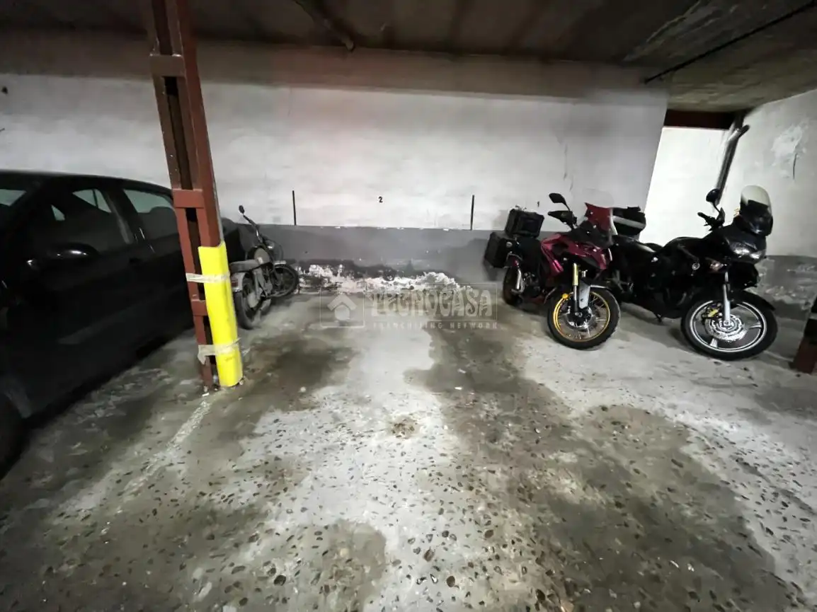 Parking de Garaje en venta en Loeches