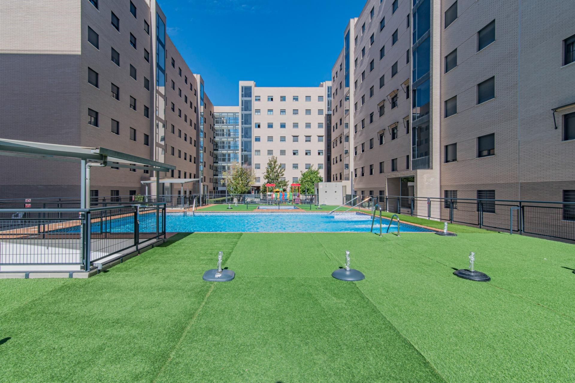 Swimming pool of Flat to rent in  Granada Capital  with Air Conditioner, Heating and Terrace