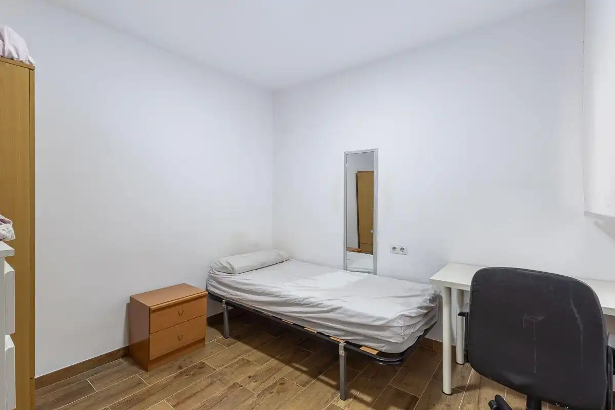 Bedroom of Flat for sale in Granada  with Heating and Terrace