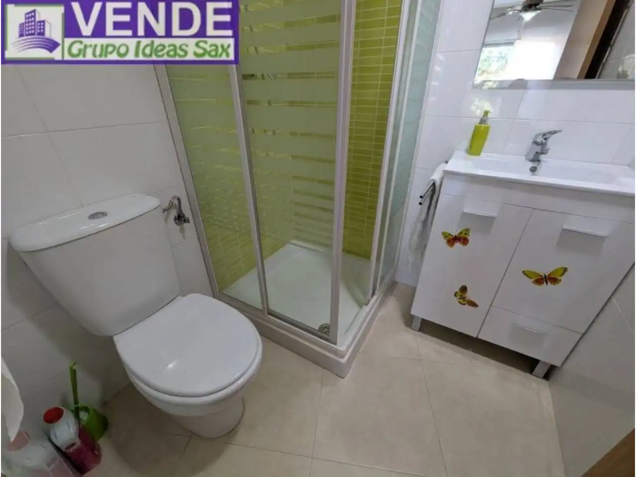 Baño de Piso en venta en Sax con Trastero y Piscina comunitaria