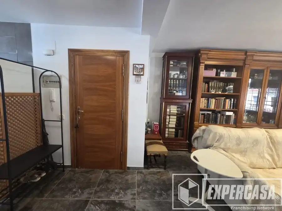 Attic for sale in Alzira  with Air Conditioner and Terrace