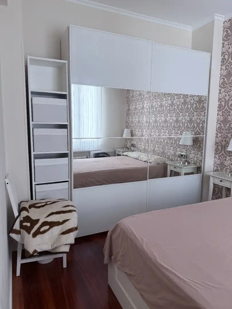 Schlafzimmer von Wohnung zur Miete in Bilbao  mit Heizung, Möbliert und Ofen