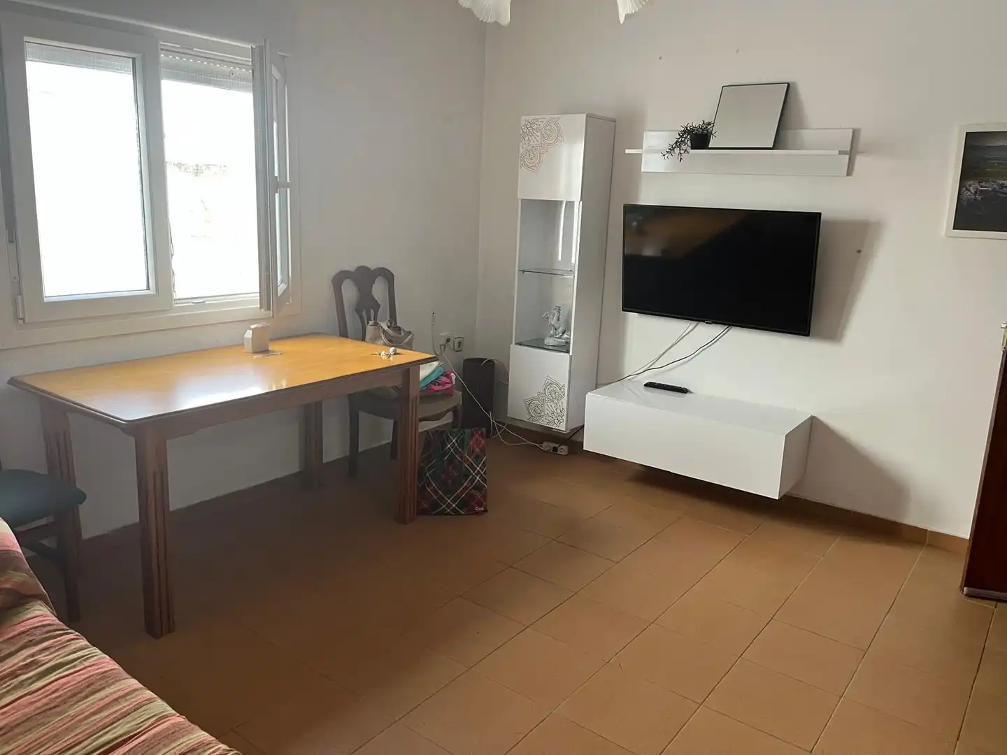 Sala de estar de Piso en venta en Vejer de la Frontera con Aire acondicionado, Terraza y Amueblado