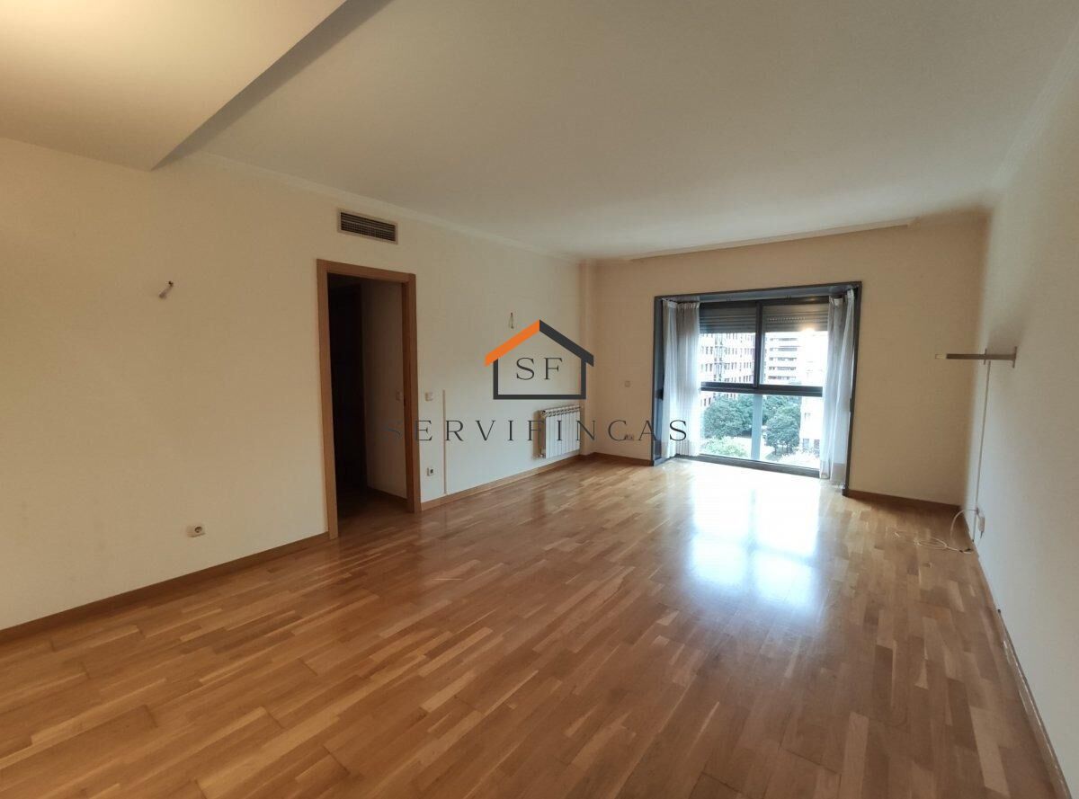 Sala d'estar de Pis de lloguer en  Madrid Capital amb Aire condicionat, Calefacció i Traster