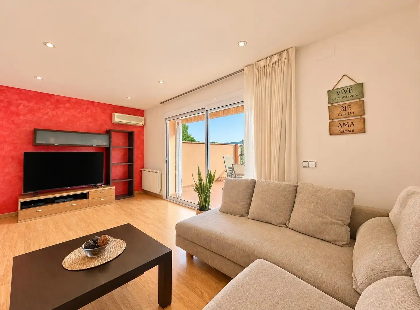 Terraced house with terrace for sale in Bigues i Riells del Fai, imagen 3