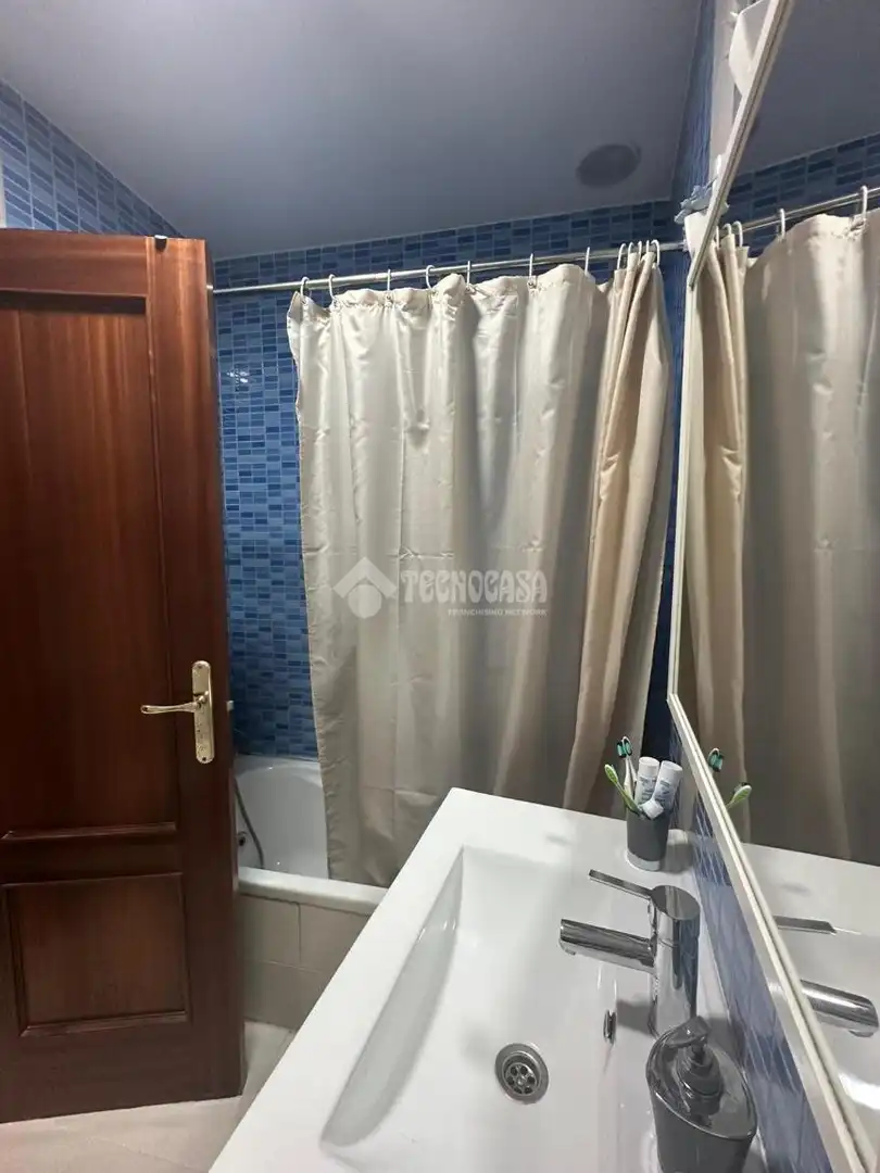 Bathroom of Flat for sale in Arcos de la Frontera