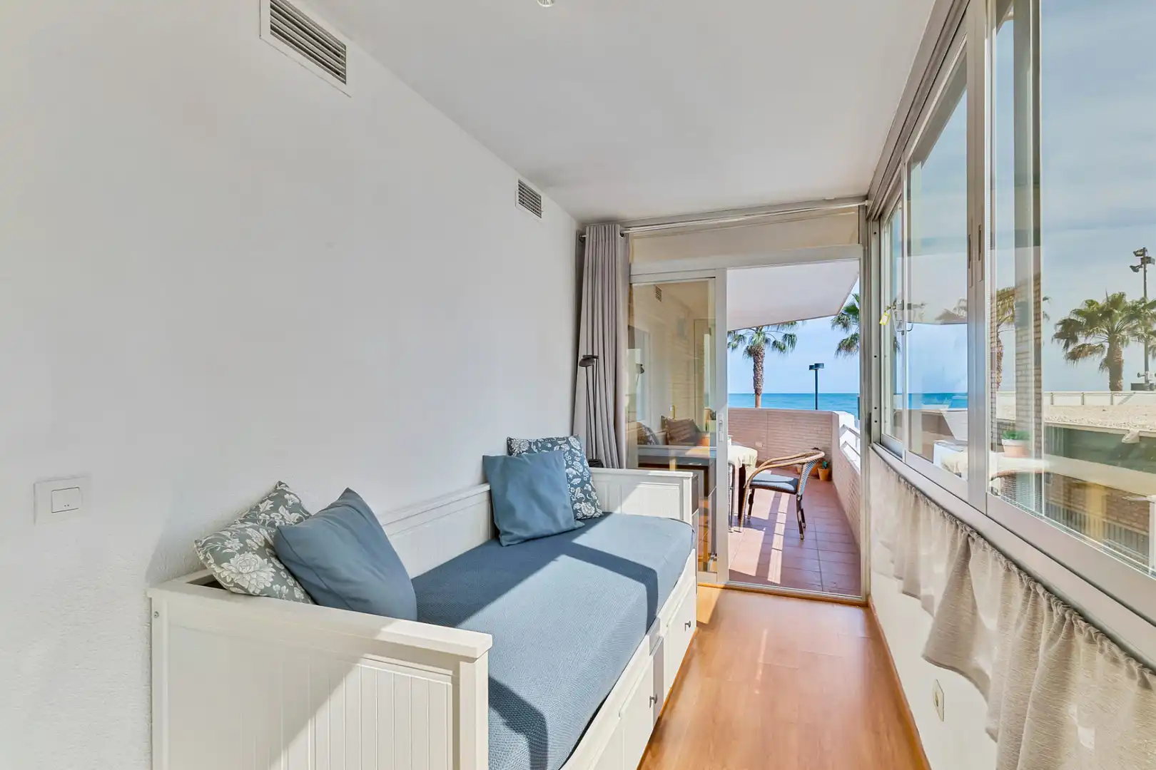 Bedroom of Apartments for sale in Fuengirola  with Terrace, Furnished and Internet