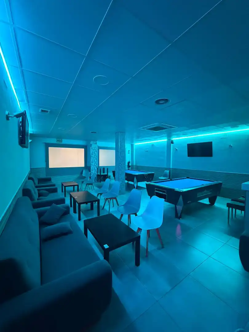 Commercial properties for rent in Coslada  with Air Conditioner