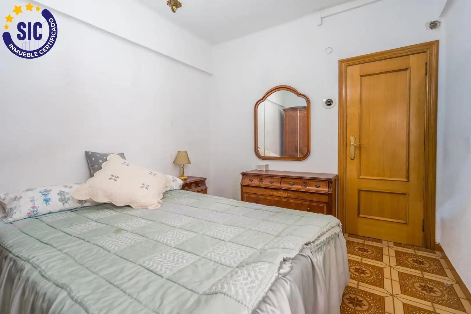 Bedroom of Apartments for sale in Valencia  with Air Conditioner