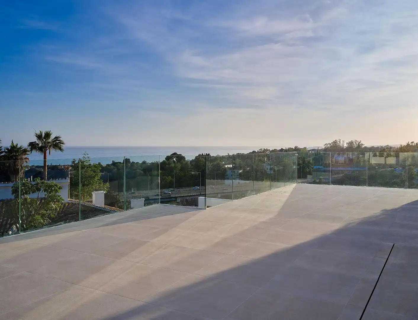 Terrassa de Casa o xalet en venda en Marbella amb Aire condicionat, Calefacció i Jardí privat