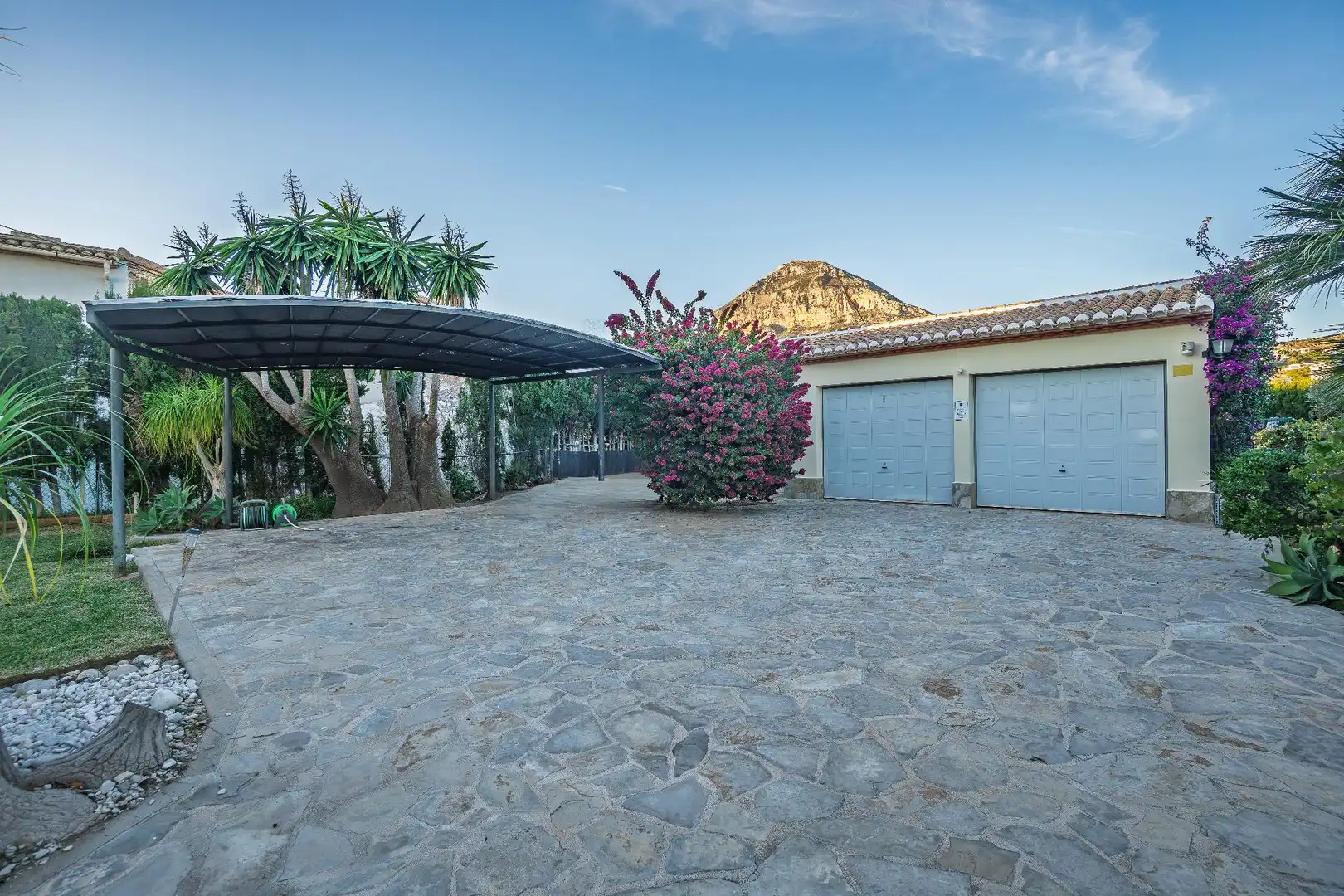 Exterior view of Houses for sale in Jávea / Xàbia  with Air Conditioner, Heating and Private garden