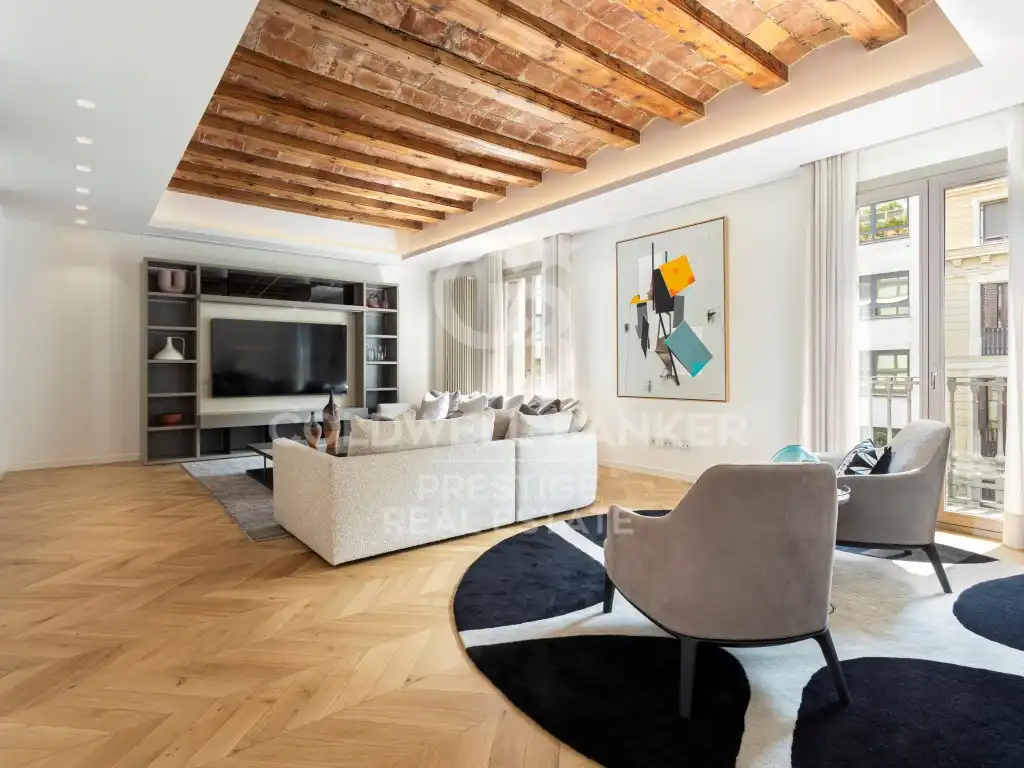 Apartament amb ascensor en venda a Calle Pau Claris, imagen 6