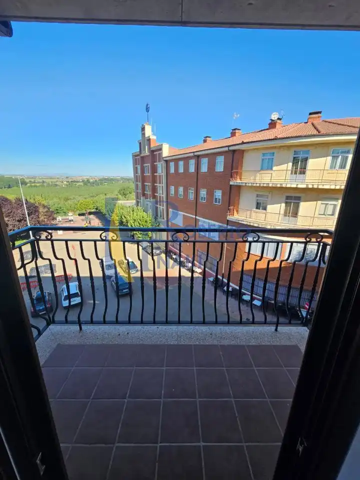 Pis amb ascensor en venda a Valencia de Don Juan, imagen 8