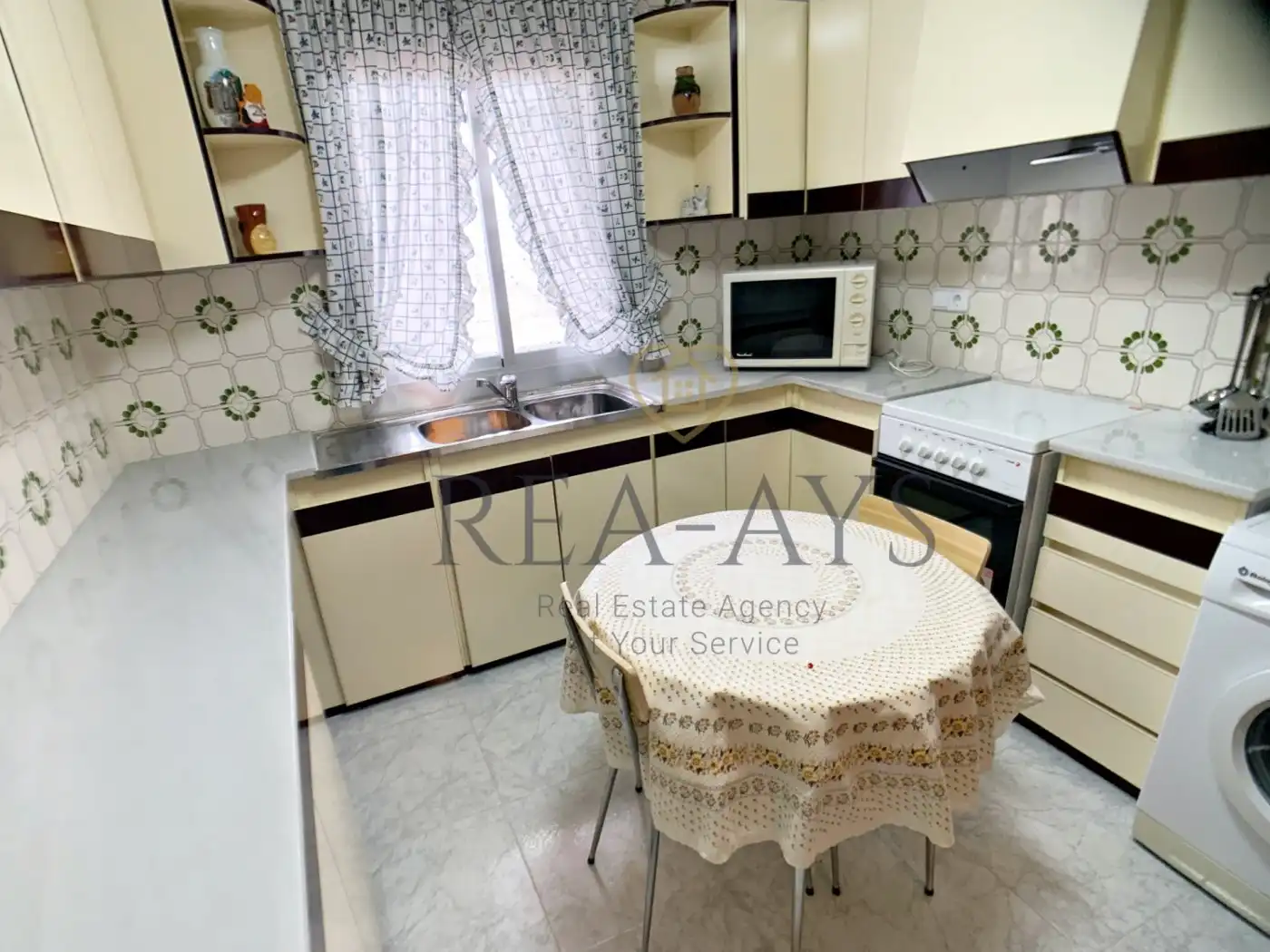 Cocina de Casa o chalet en venta en Vallirana con Jardín privado, Terraza y Trastero