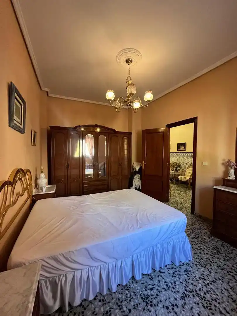 Schlafzimmer von Erdgeschoss zum Verkauf in Burjassot