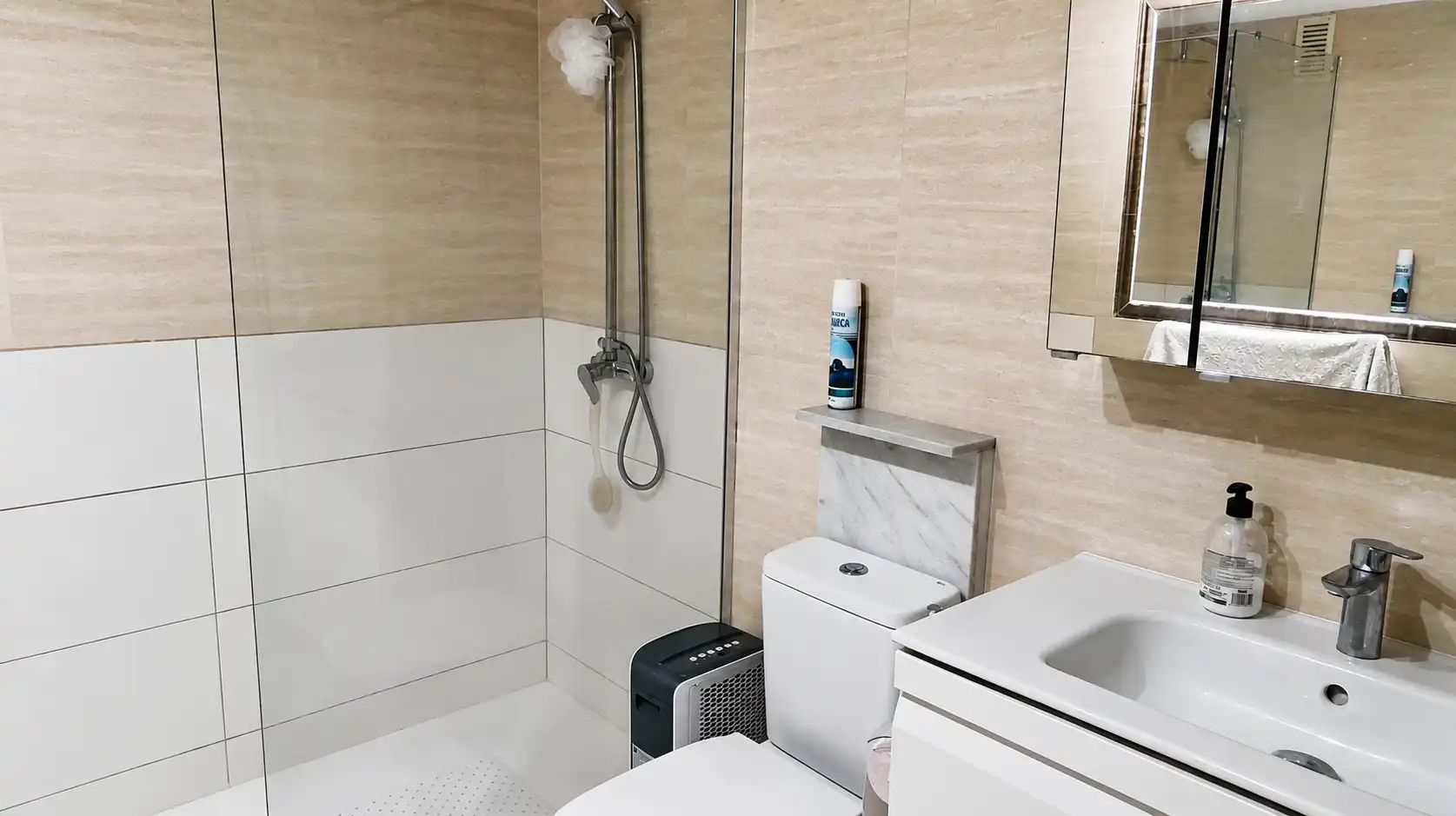 Baño de Apartamento en venta en Garrucha con Aire acondicionado, Calefacción y Terraza