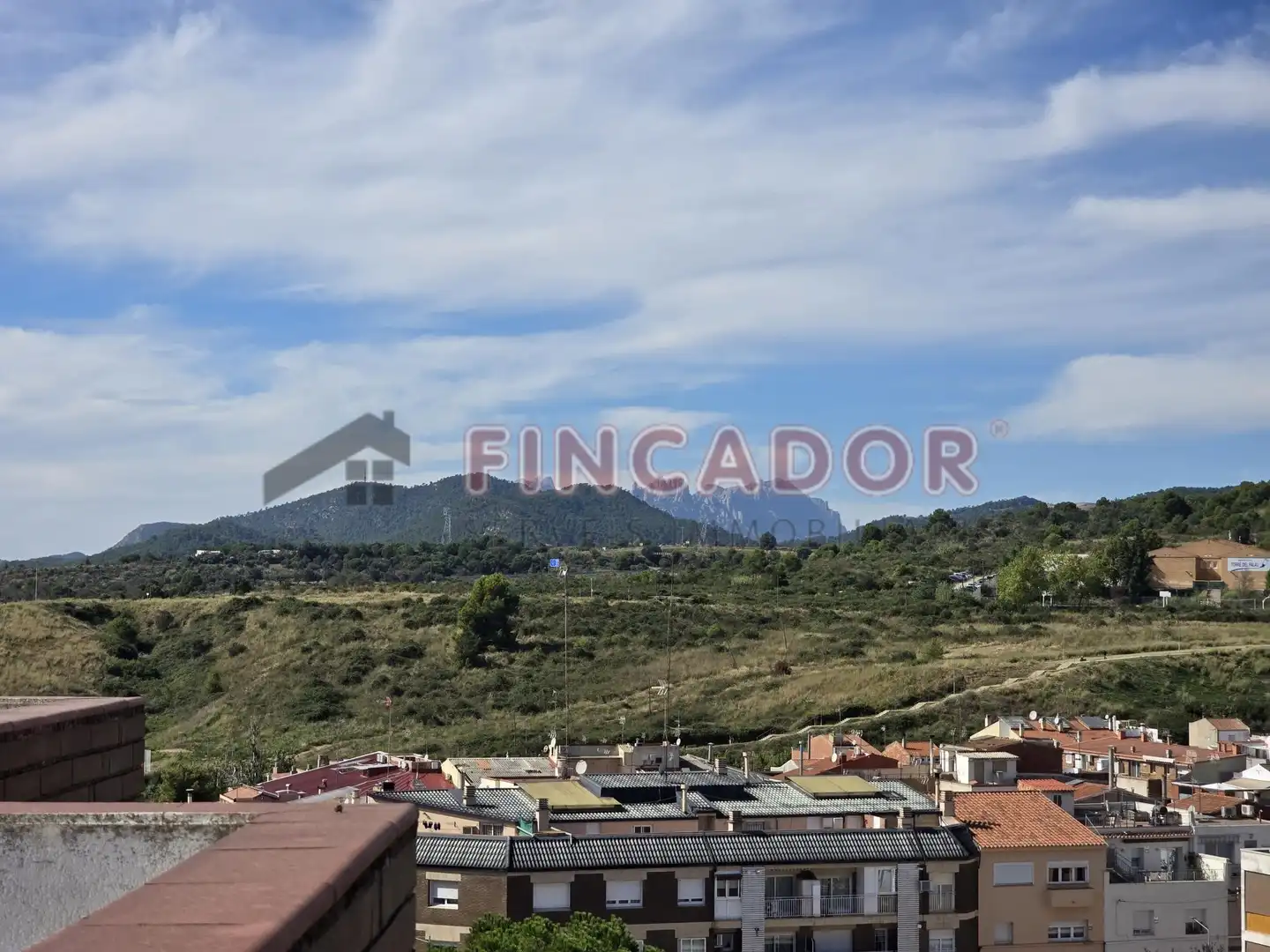 Dachboden zum Verkauf in Terrassa mit Heizung und Terrasse