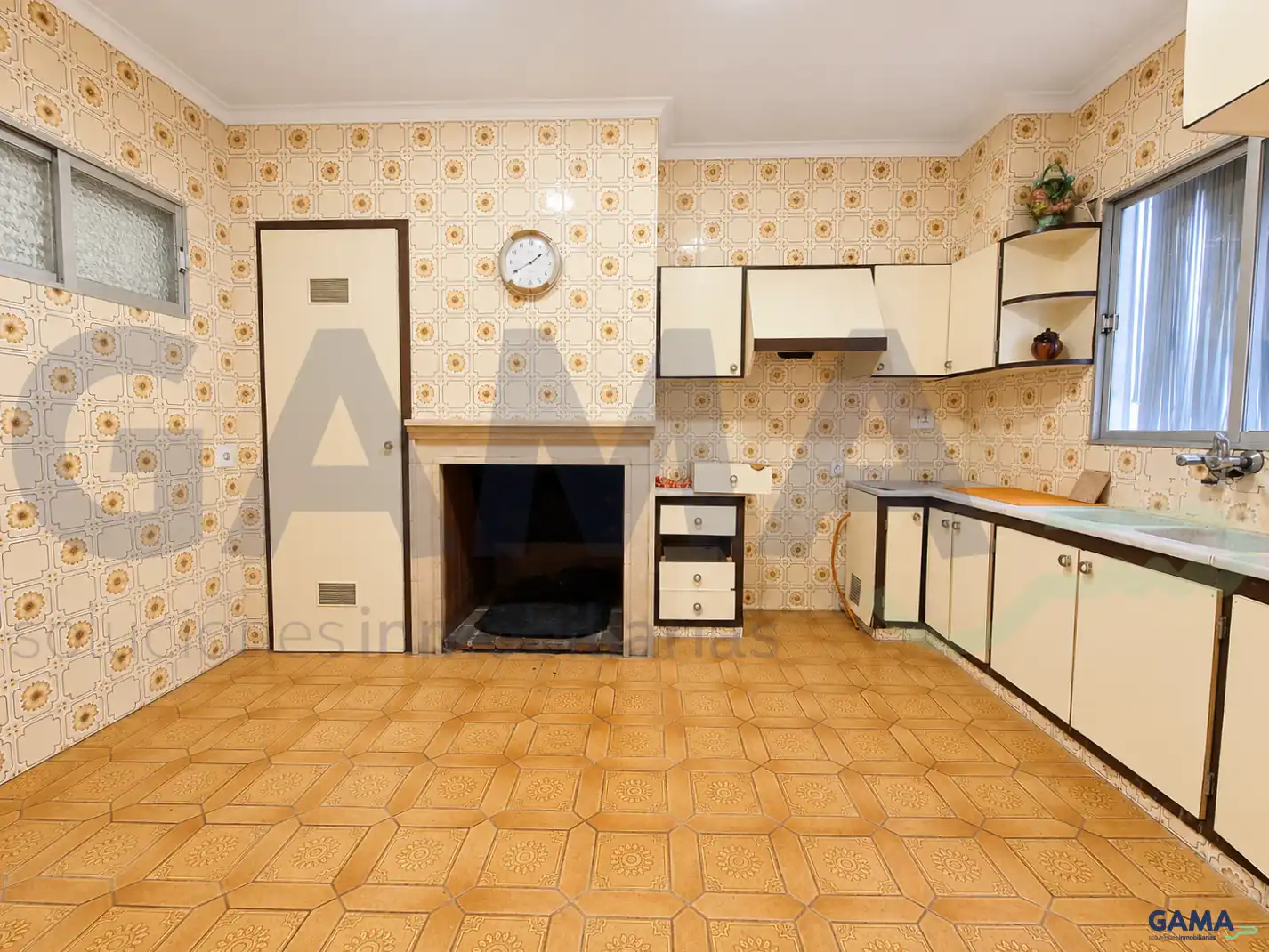 Kitchen of Houses for sale in Massalavés
