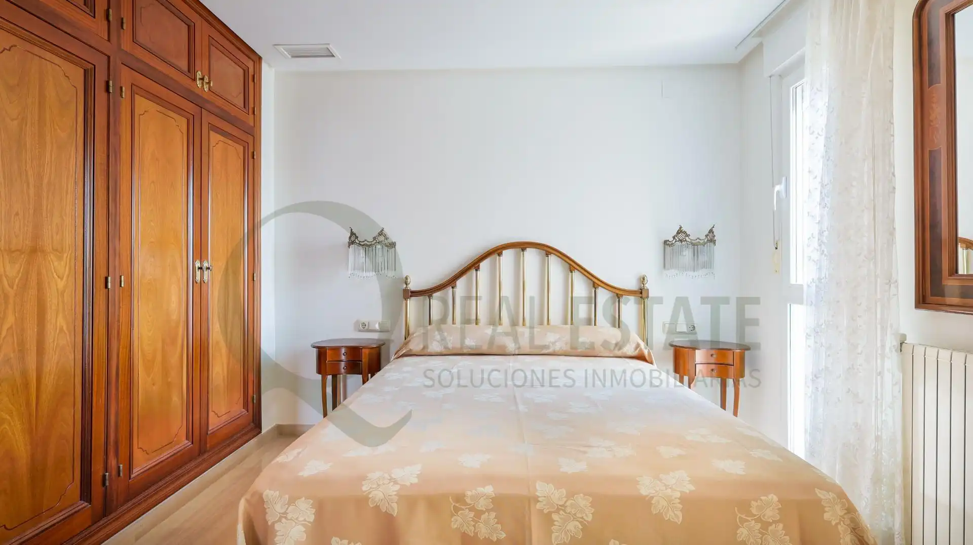 Schlafzimmer von Dachboden zur Miete in Alicante / Alacant mit Klimaanlage, Privatgarten und Terrasse