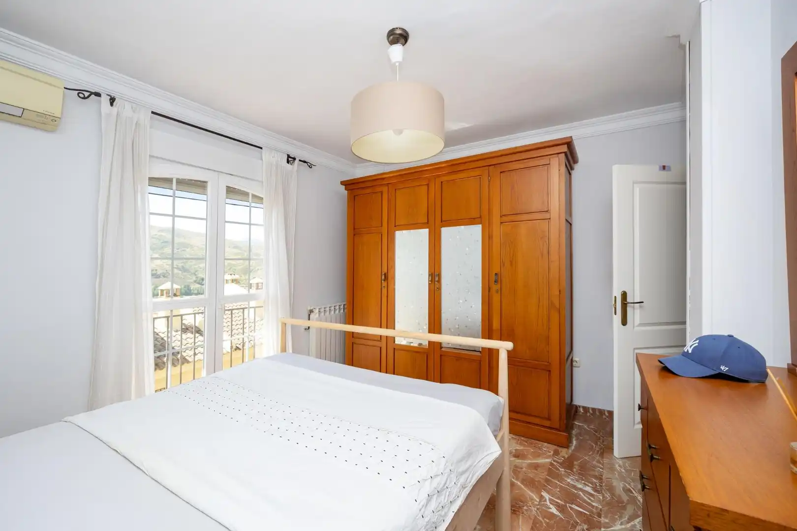 Casa aparellada amb terrassa en venda a Cenes de la Vega, imagen 24