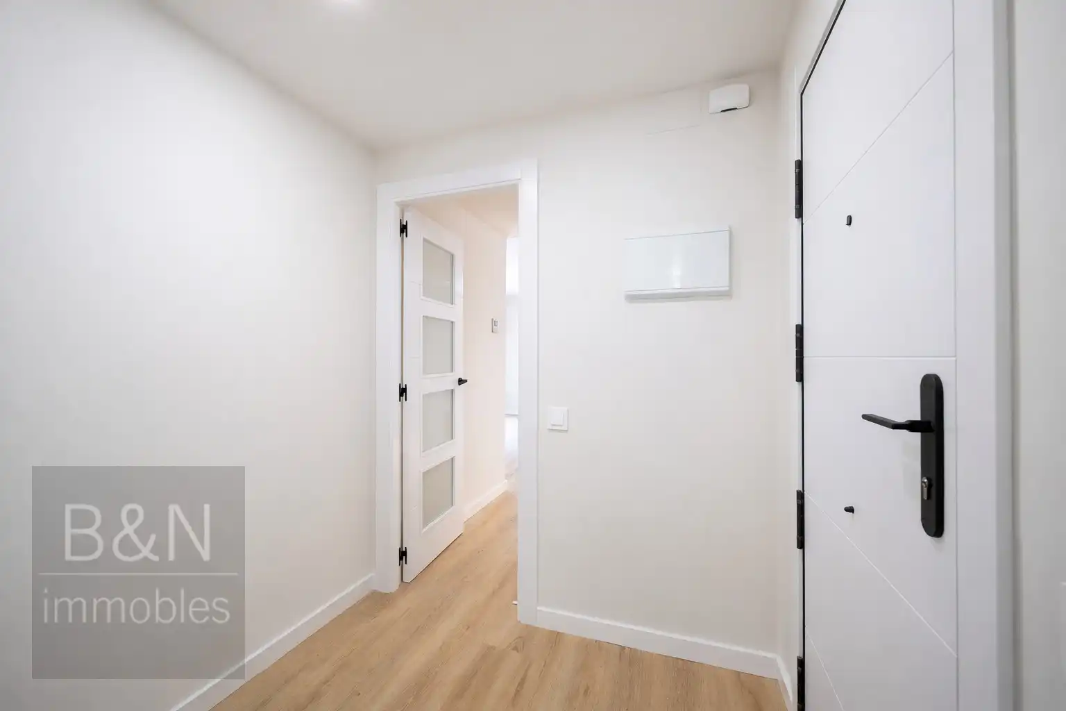 Piso en venta en Terrassa con Aire acondicionado, Calefacción y Terraza