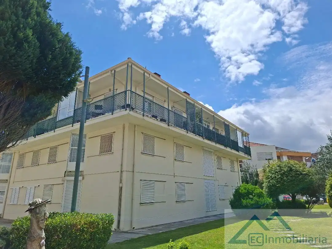 Außenansicht von Wohnung zur Miete in Arnuero mit Heizung, Parkett und Terrasse