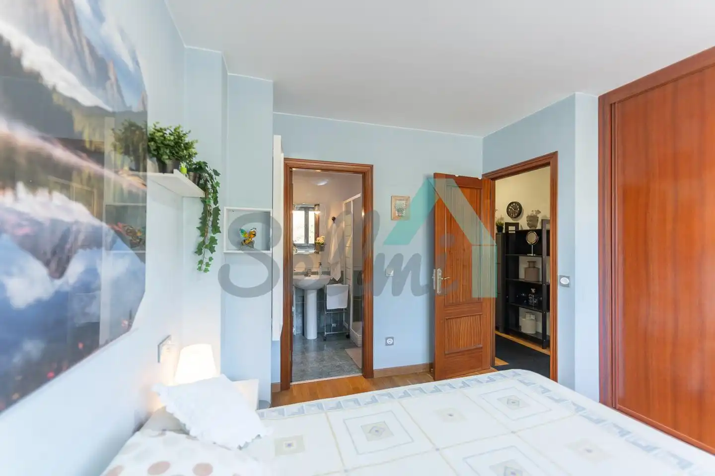 Bedroom of Flat for share in HUCA - La Cadellada
