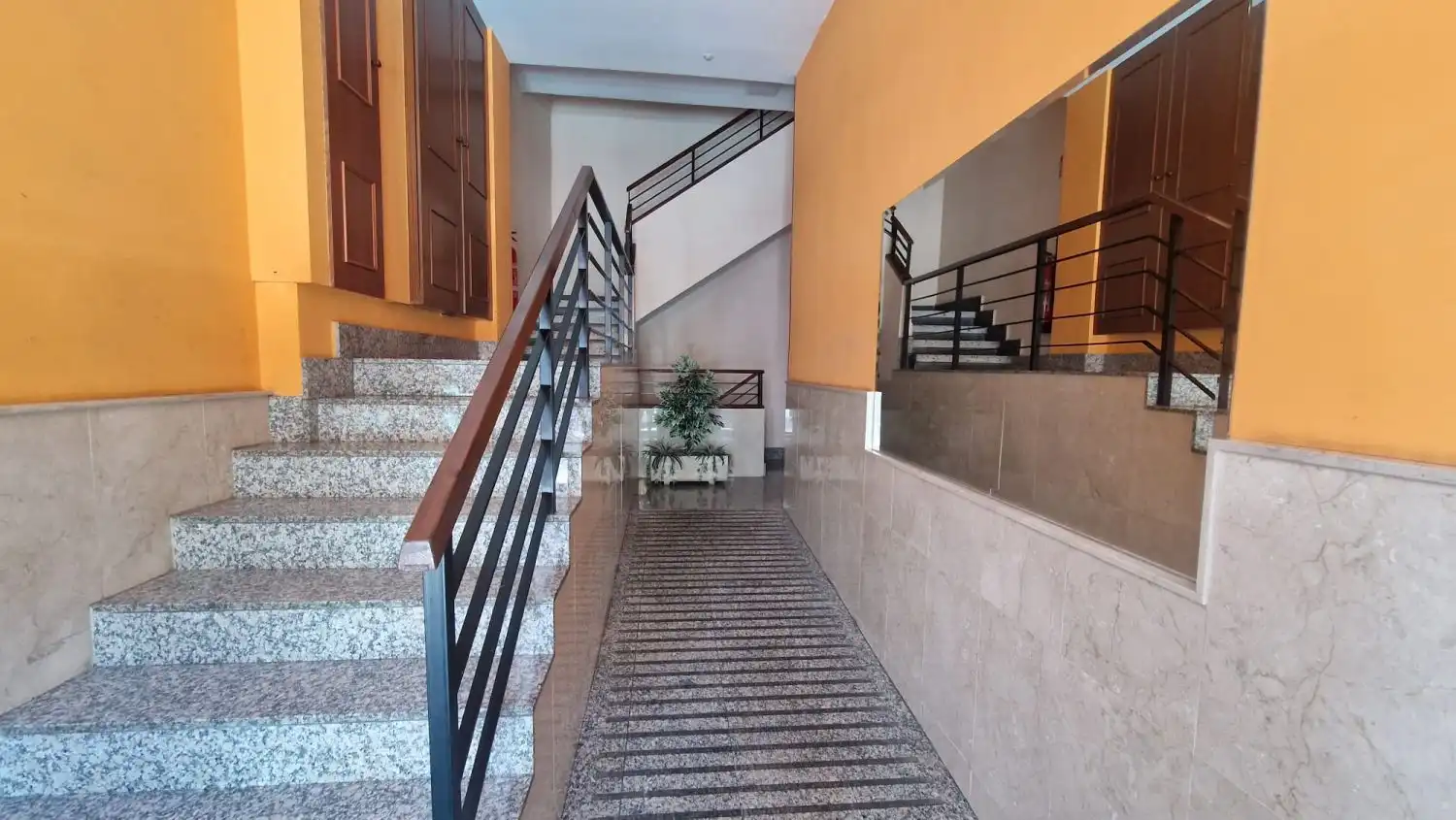 Piso en venta en León Capital  con Calefacción, Terraza y Trastero