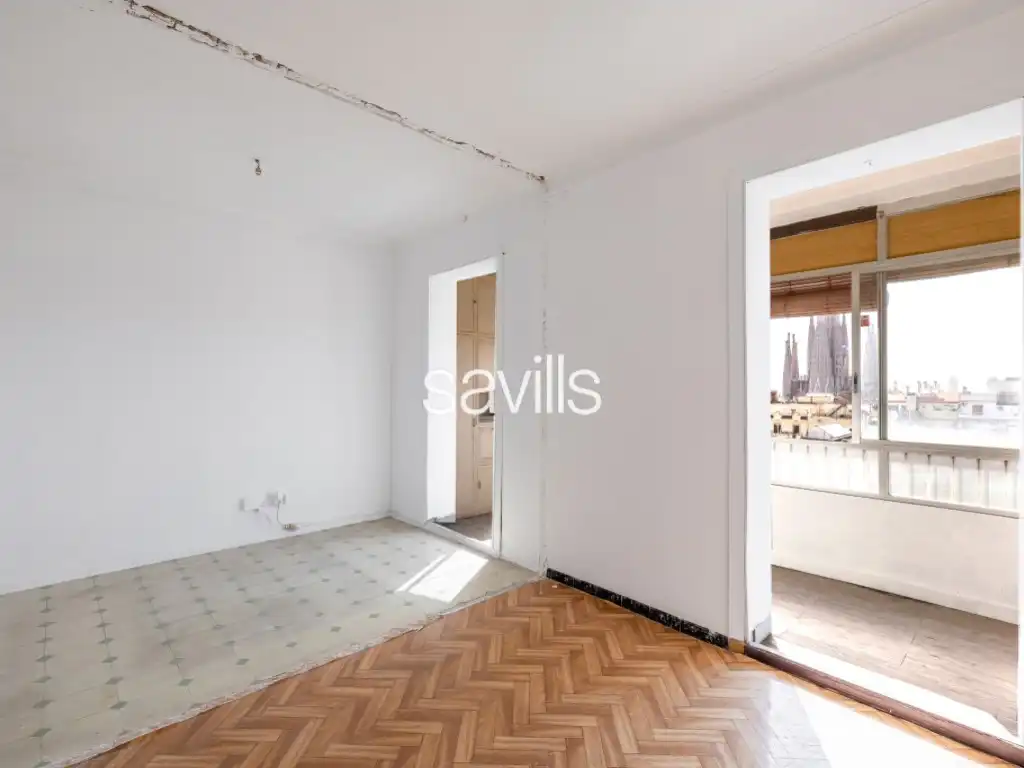 Bedroom of Attic for sale in Barcelona  with Balcony